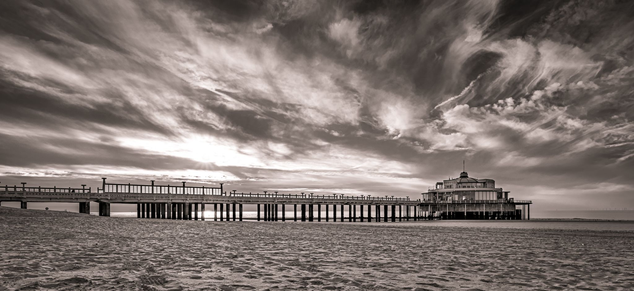 Zonsondergang pier Blankenberge, Belgium