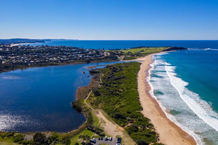 Dee Why Lagoon and surf beach Northern Beaches NSW