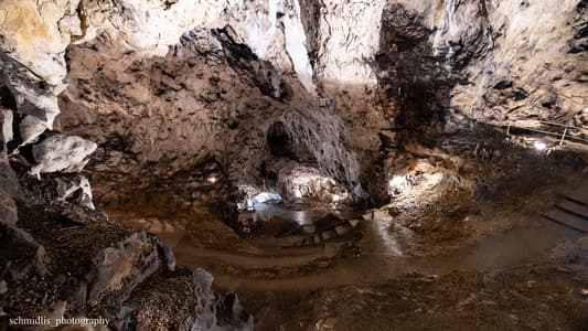 Hole Fels Schelklingen