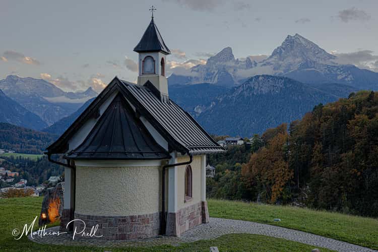 Kirchleitn chapel in front of Watzmann (Berchtesgaden)