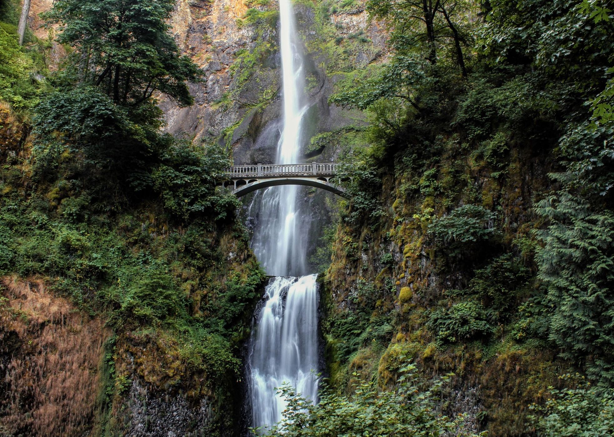 Lower Multnomah Falls, USA