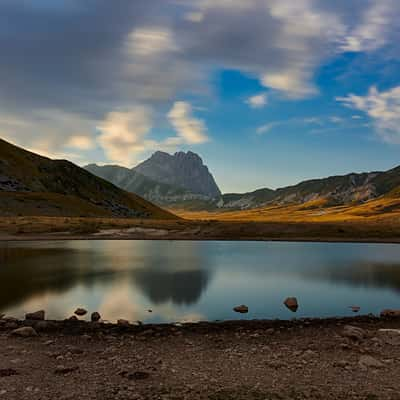 Pietranzoni Lake, Italy