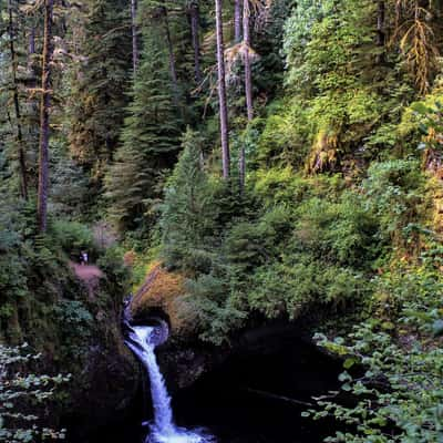 Punch Bowl Falls, USA