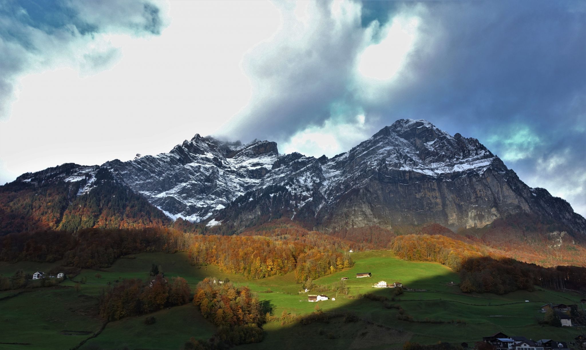 View on Mitlödi/GL, Switzerland