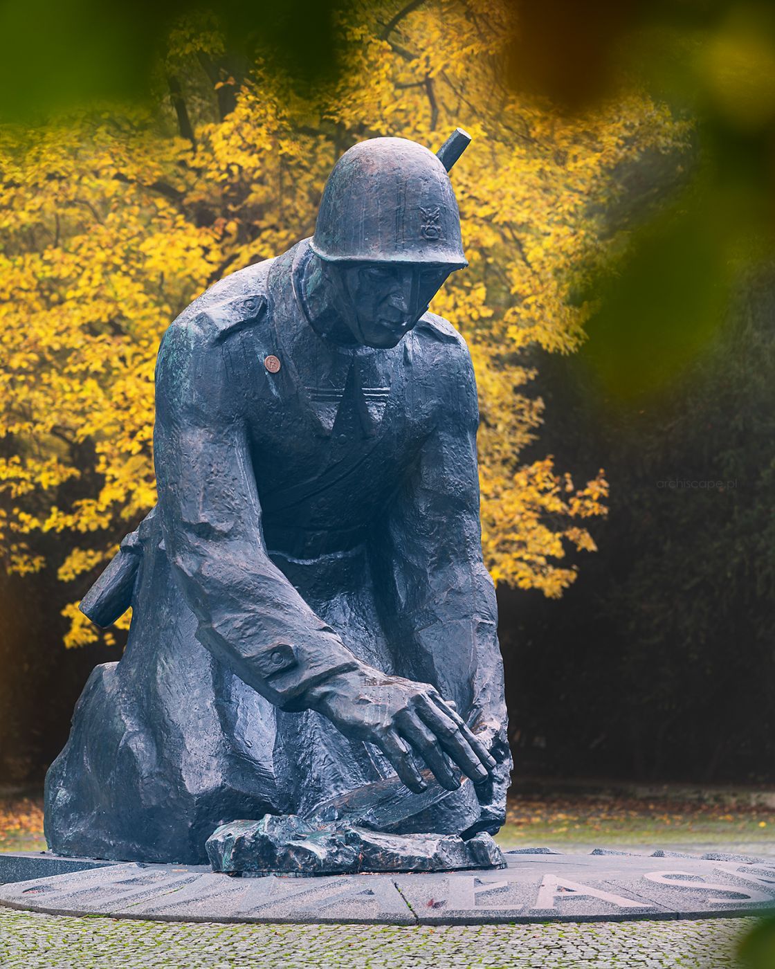 Glory to the Sappers Monument, Poland