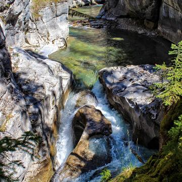 Maligne Canyon - From below, Canada