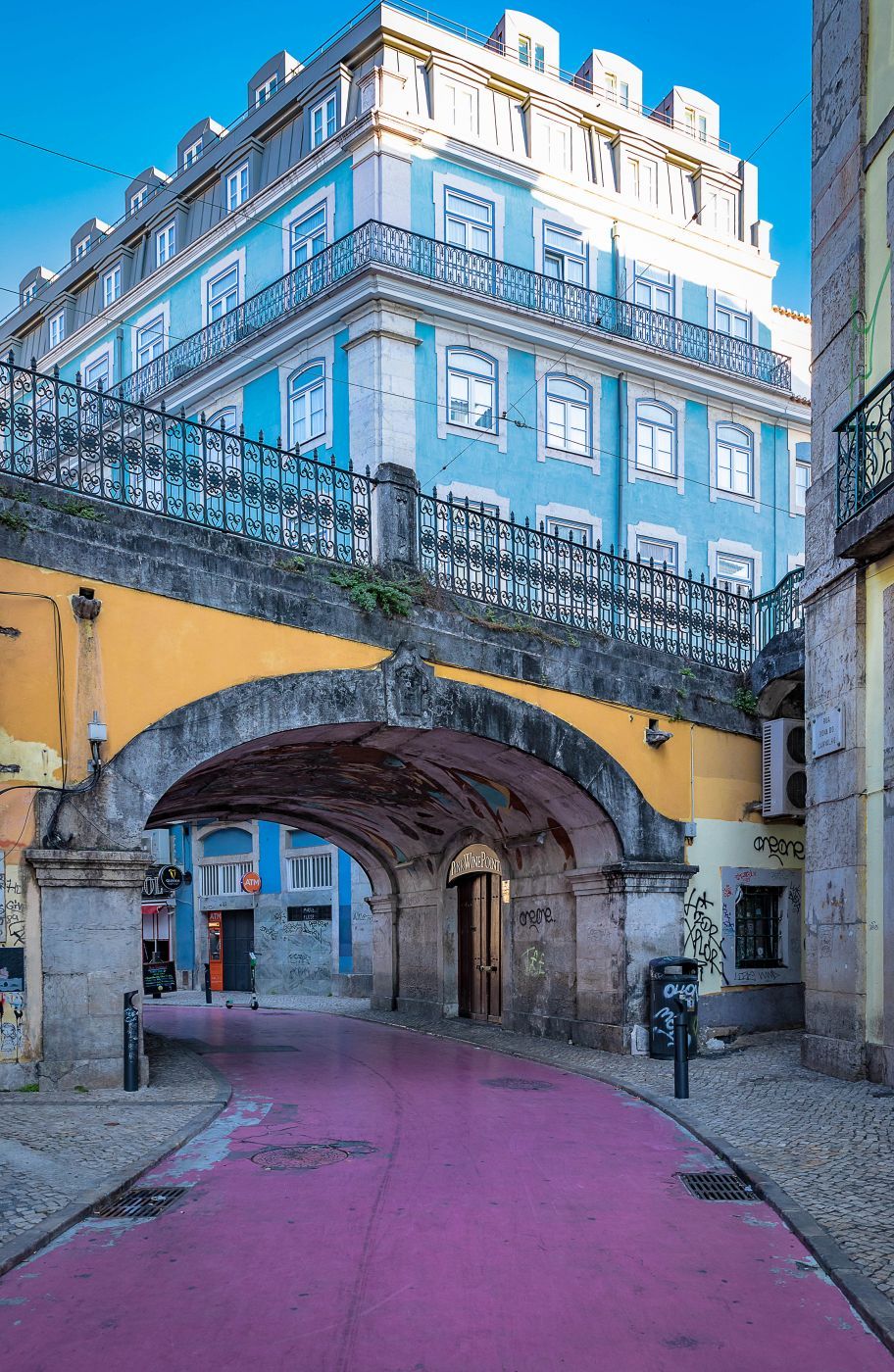 Rua Nova do Carvalho, Lisboa, Portugal