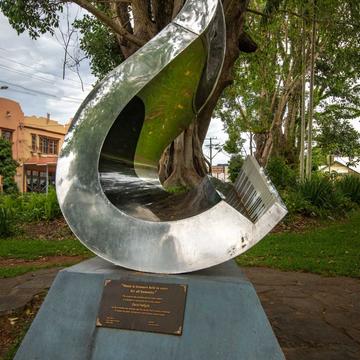 Statue to pianist David Helfgott Bellingen NSW, Australia