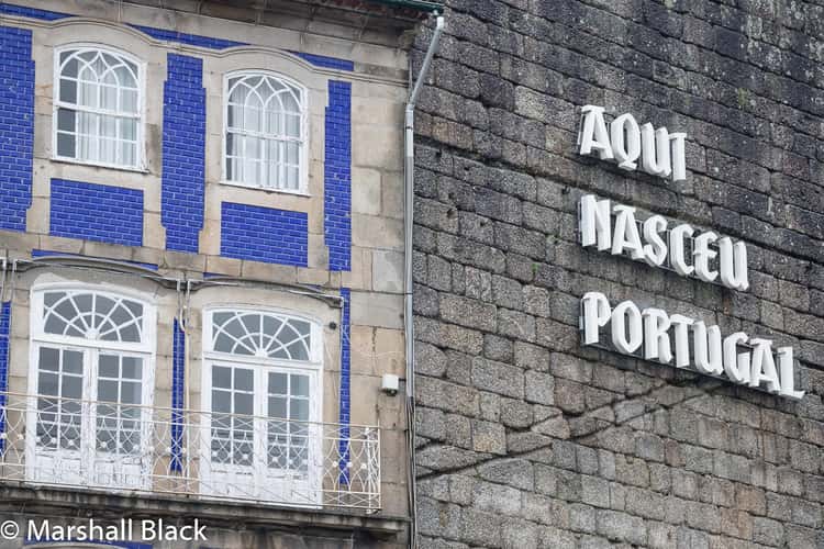 Alameda de São Dâmaso Post Office & Architecture