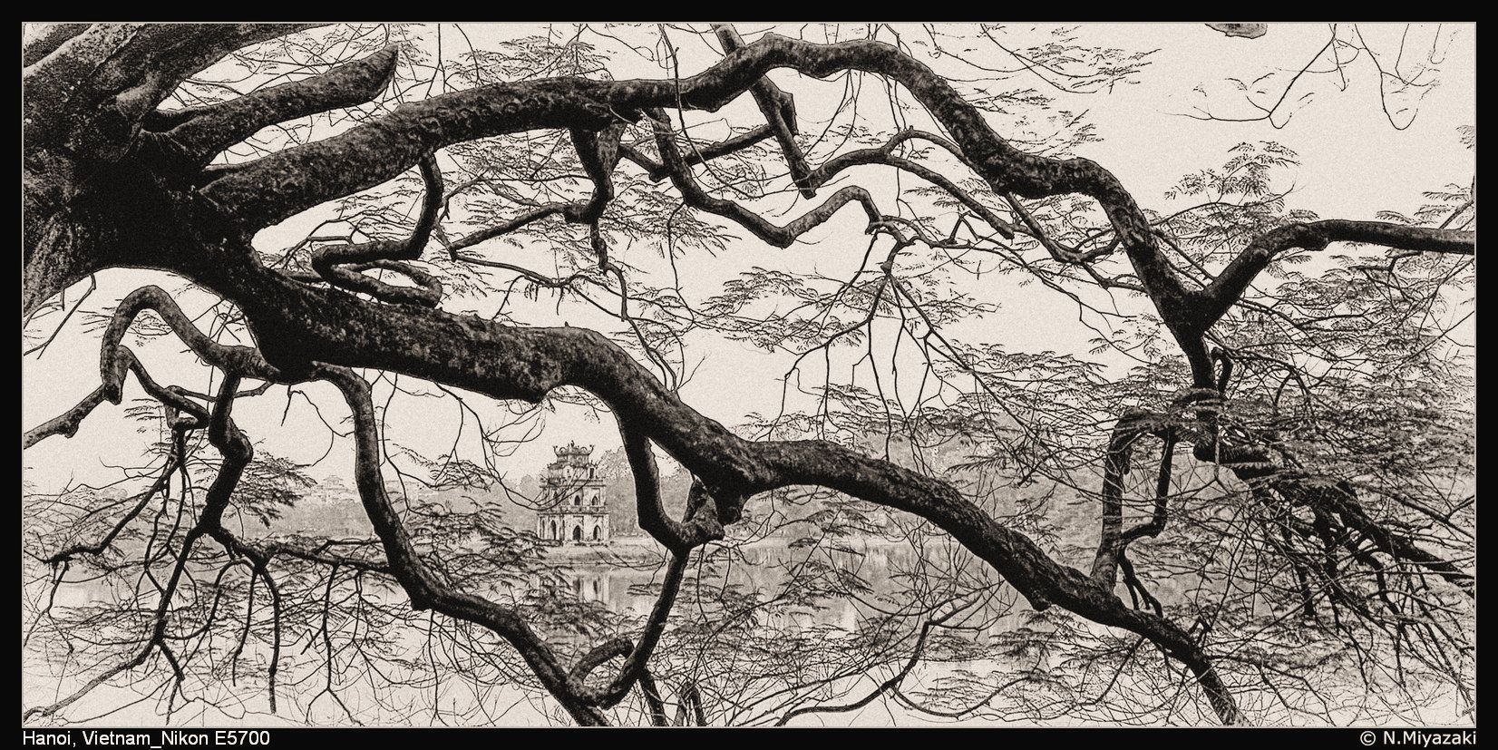 Hoan Kiem lake, Vietnam