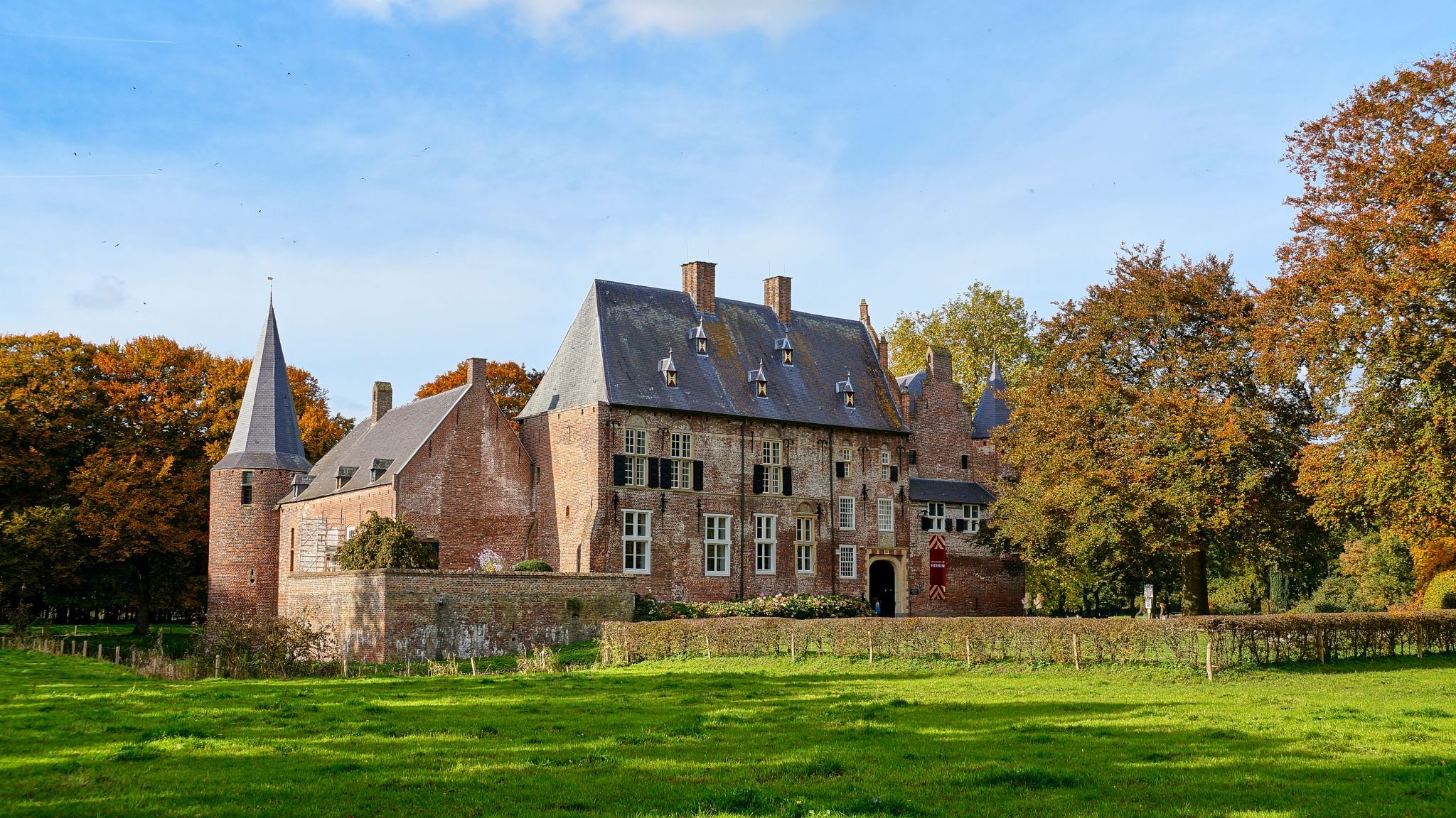 Kasteel Hernen, Netherlands