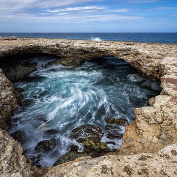 Kaya Playa Kanoa - natural hole, Curaçao