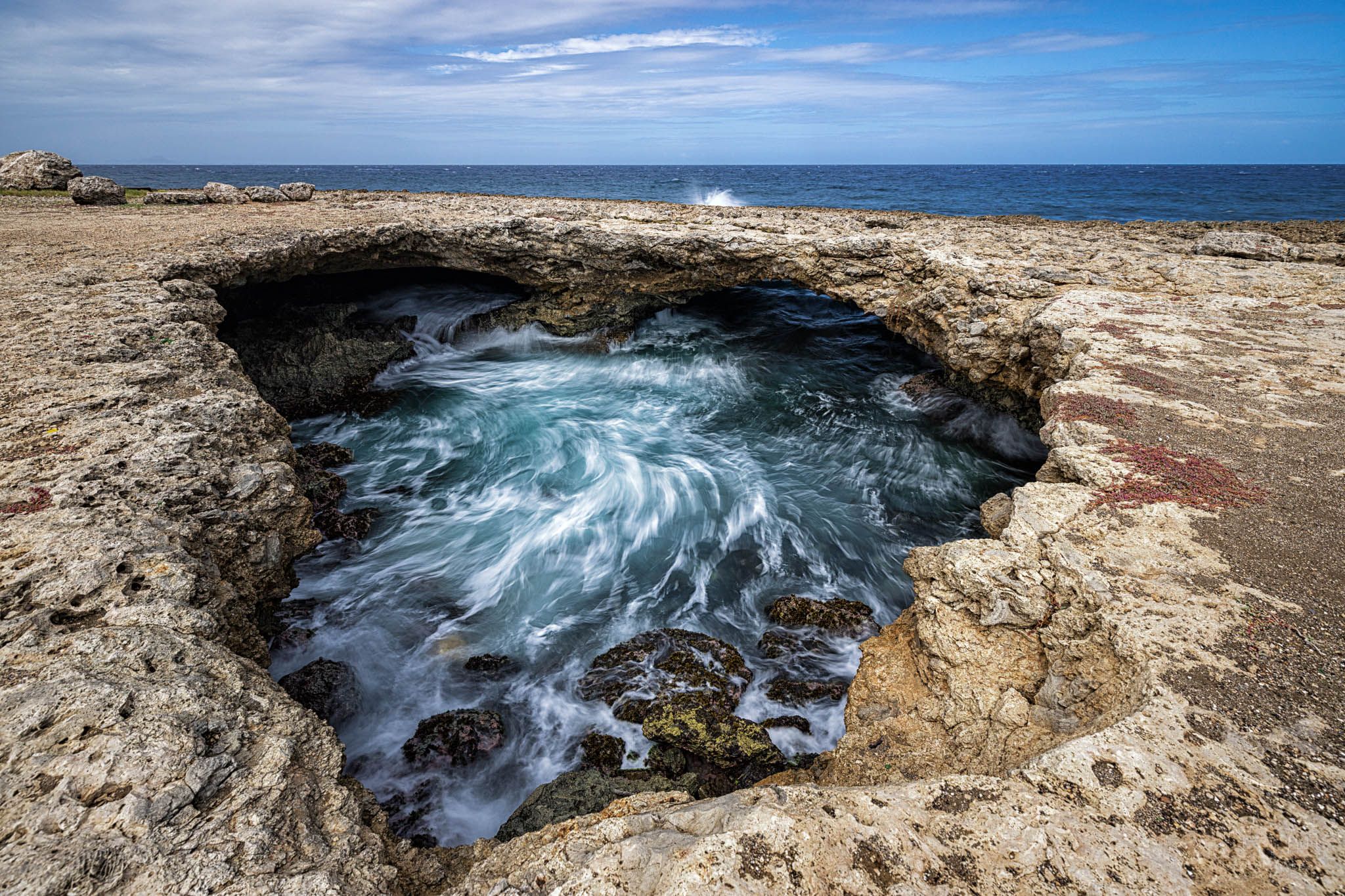 Kaya Playa Kanoa - natural hole, Curaçao