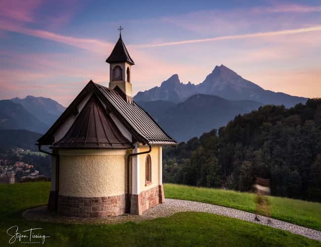 Kirchleitn chapel in front of Watzmann (Berchtesgaden)