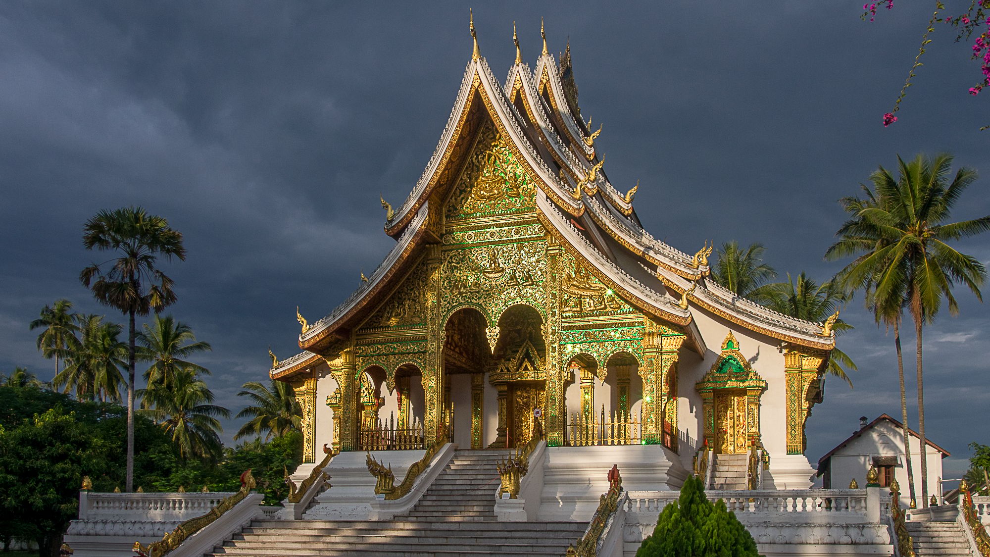 Wat Xieng Thong, Lao