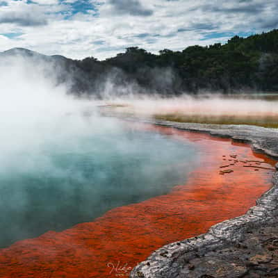 Champagne Pool at Wai-O-Tapu, New Zealand