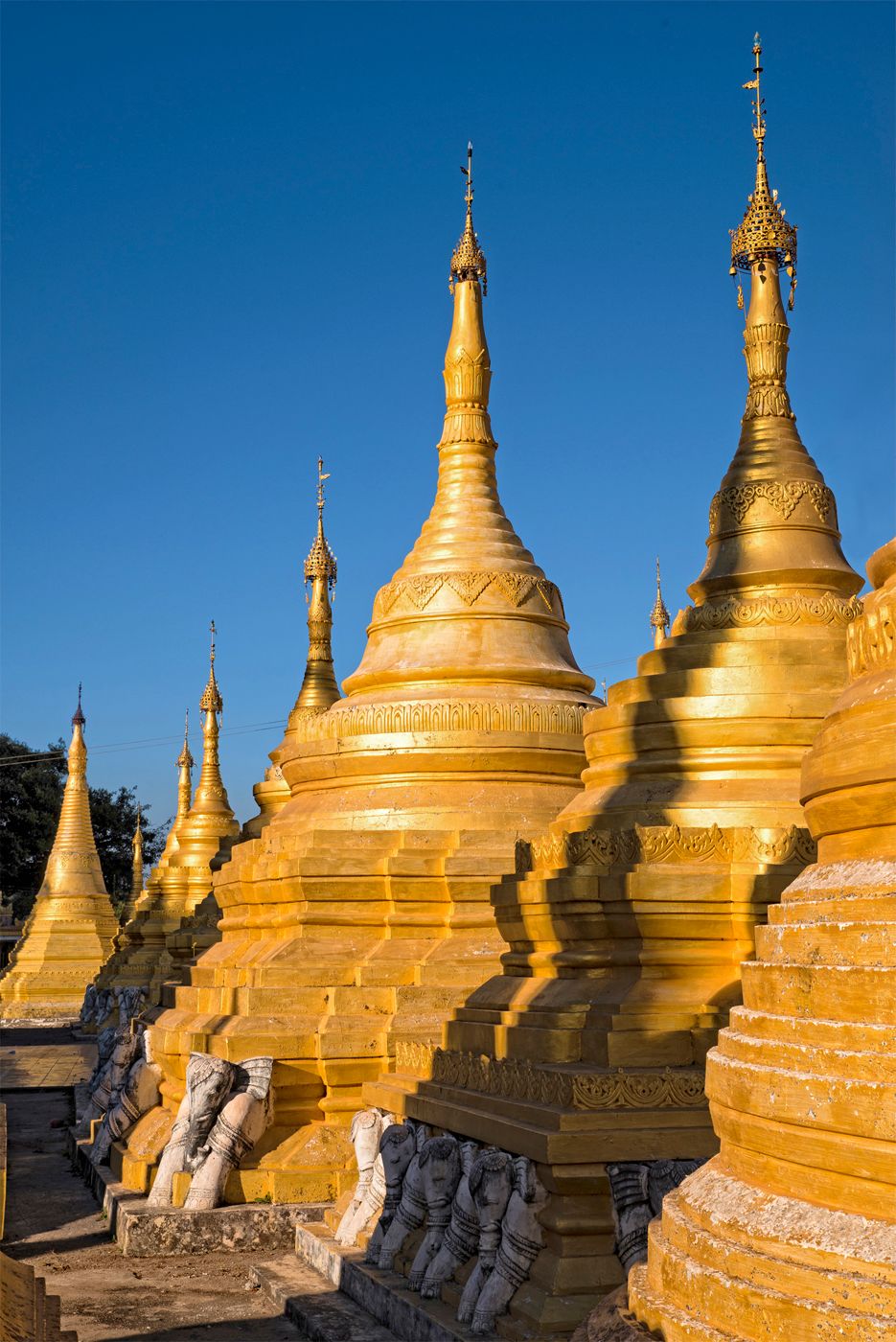 Yan Aung Myin - Htu Par Yone Pagoda, Myanmar