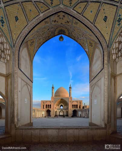 Agha Bozorg Mosque