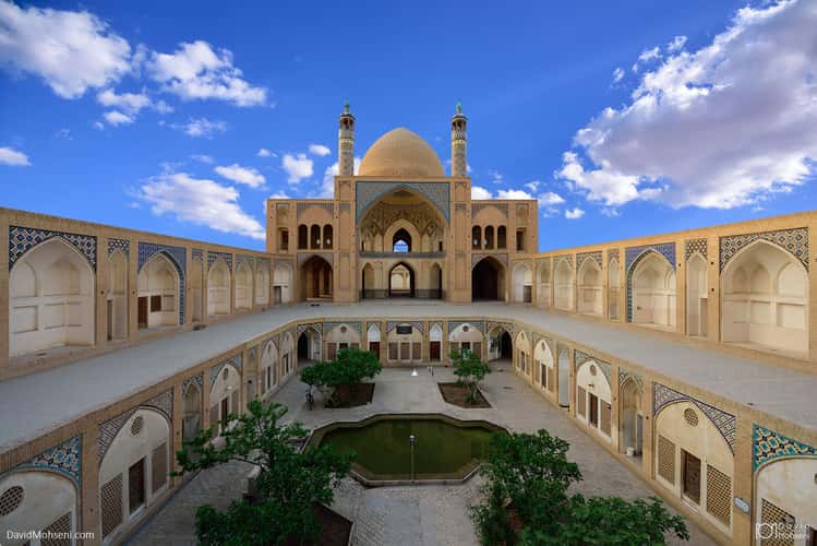 Agha Bozorg Mosque