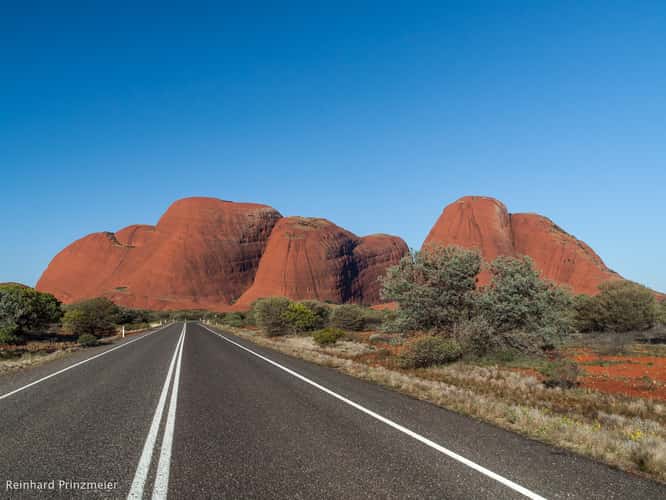 Approach to Kata Tjuta