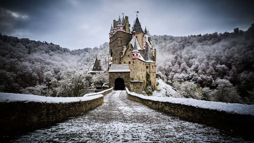 Gate of Eltz Castle, Wierschem