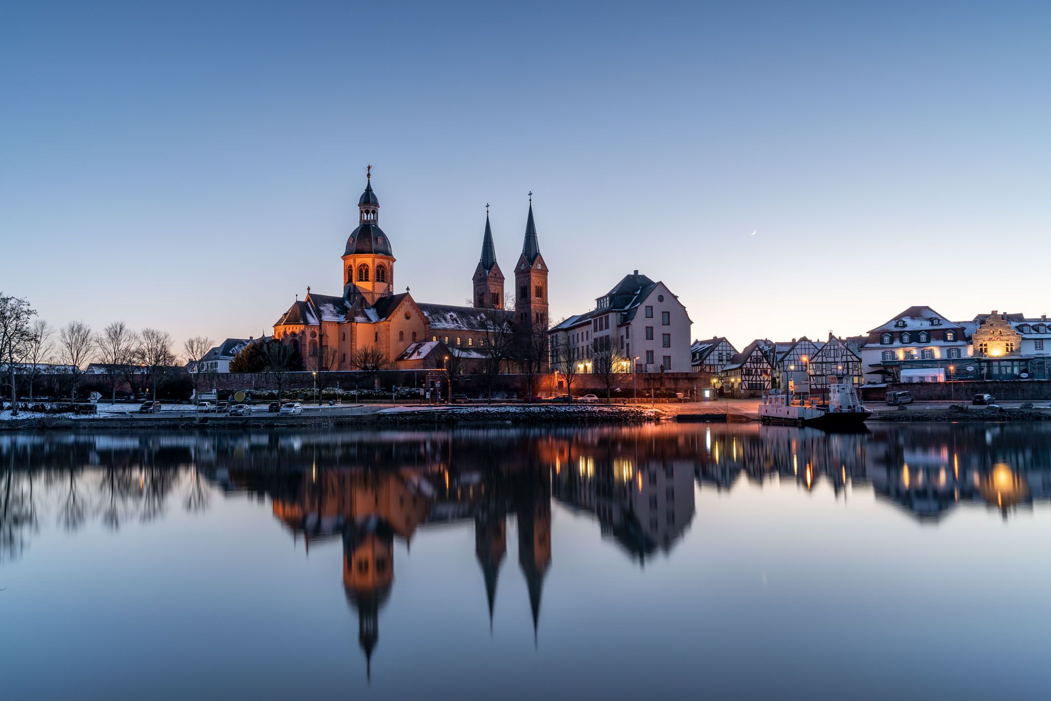 Großwelzheim, ferry to Seligenstadt, Germany