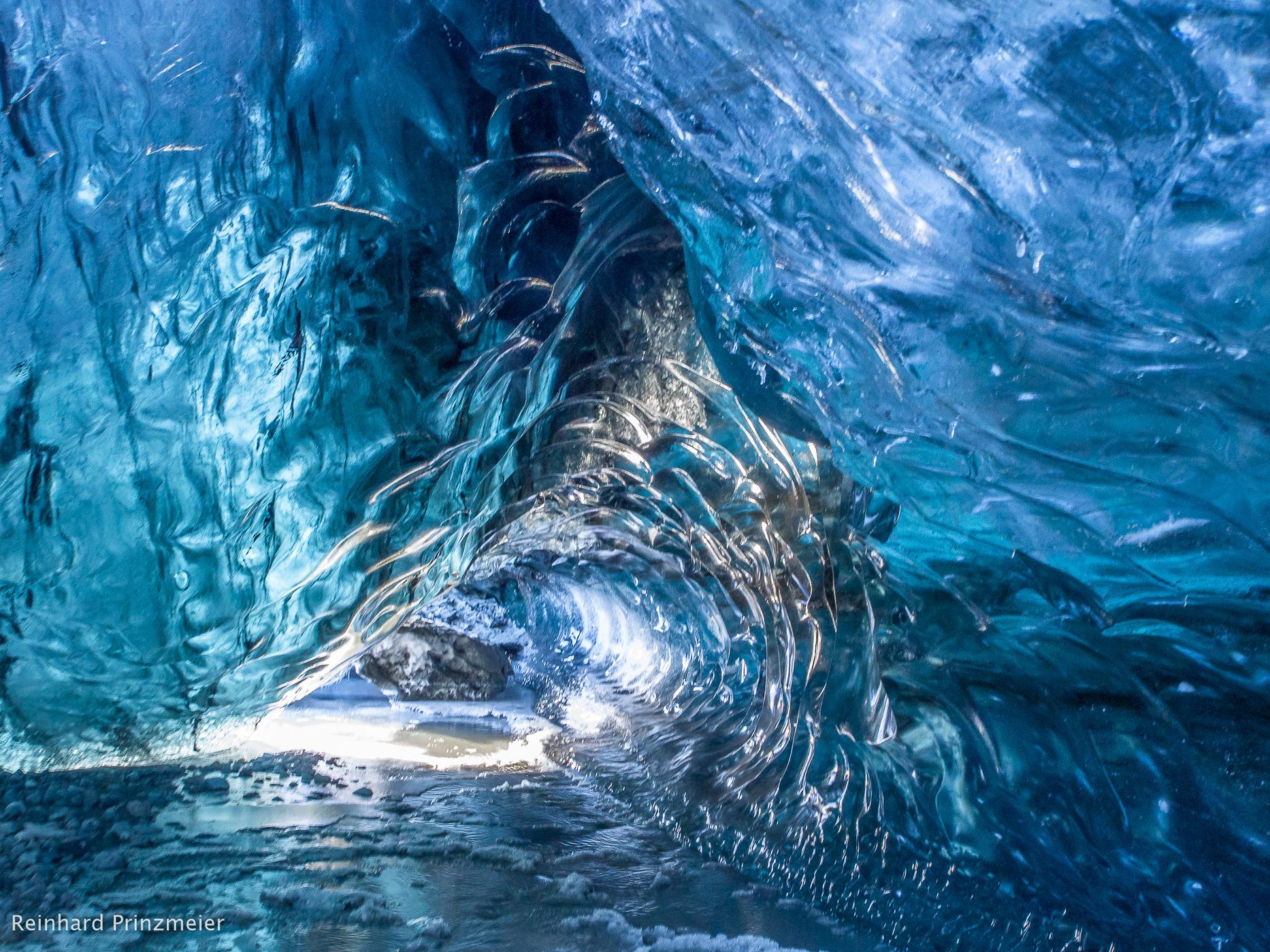Ice cave Breiðamerkurjökull Glacier, Iceland