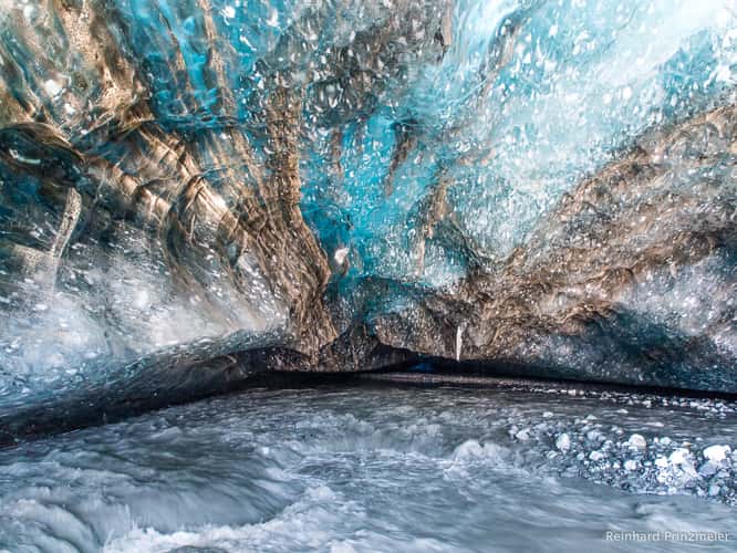 Ice cave Breiðamerkurjökull Glacier