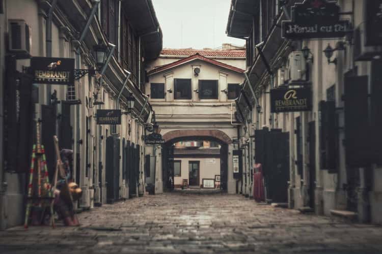 Linden Inn Street Bucharest (Old town)