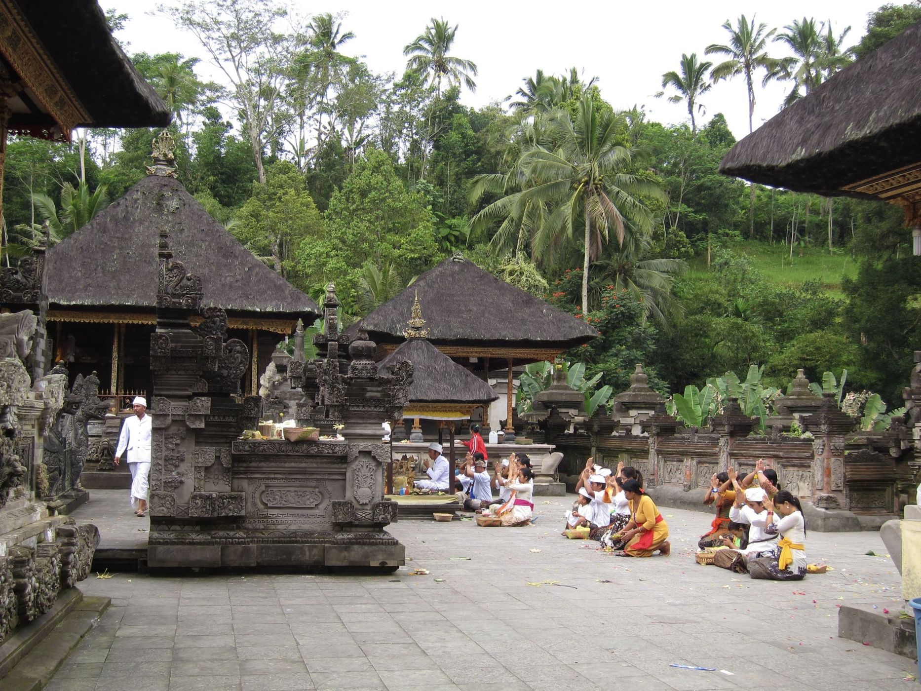 Pura Tirta Empul, Indonesia