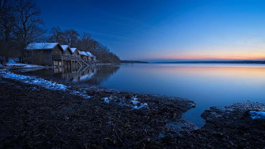 Seven cabins at Lake Ammer