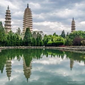 The Three Pagodas of Chong Sheng Temple