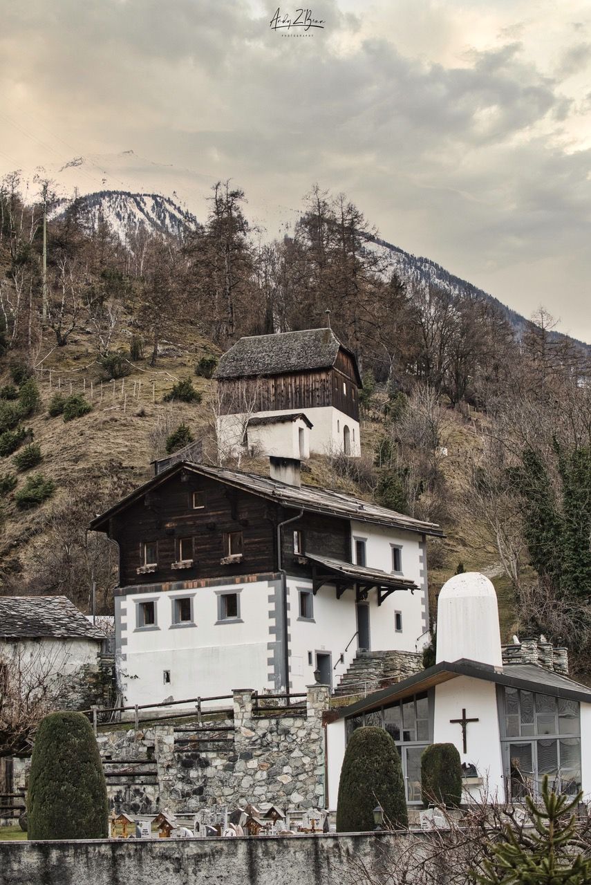 Wasserfal Turtmann, Schützenlaube, Dorf im Wallis, Switzerland