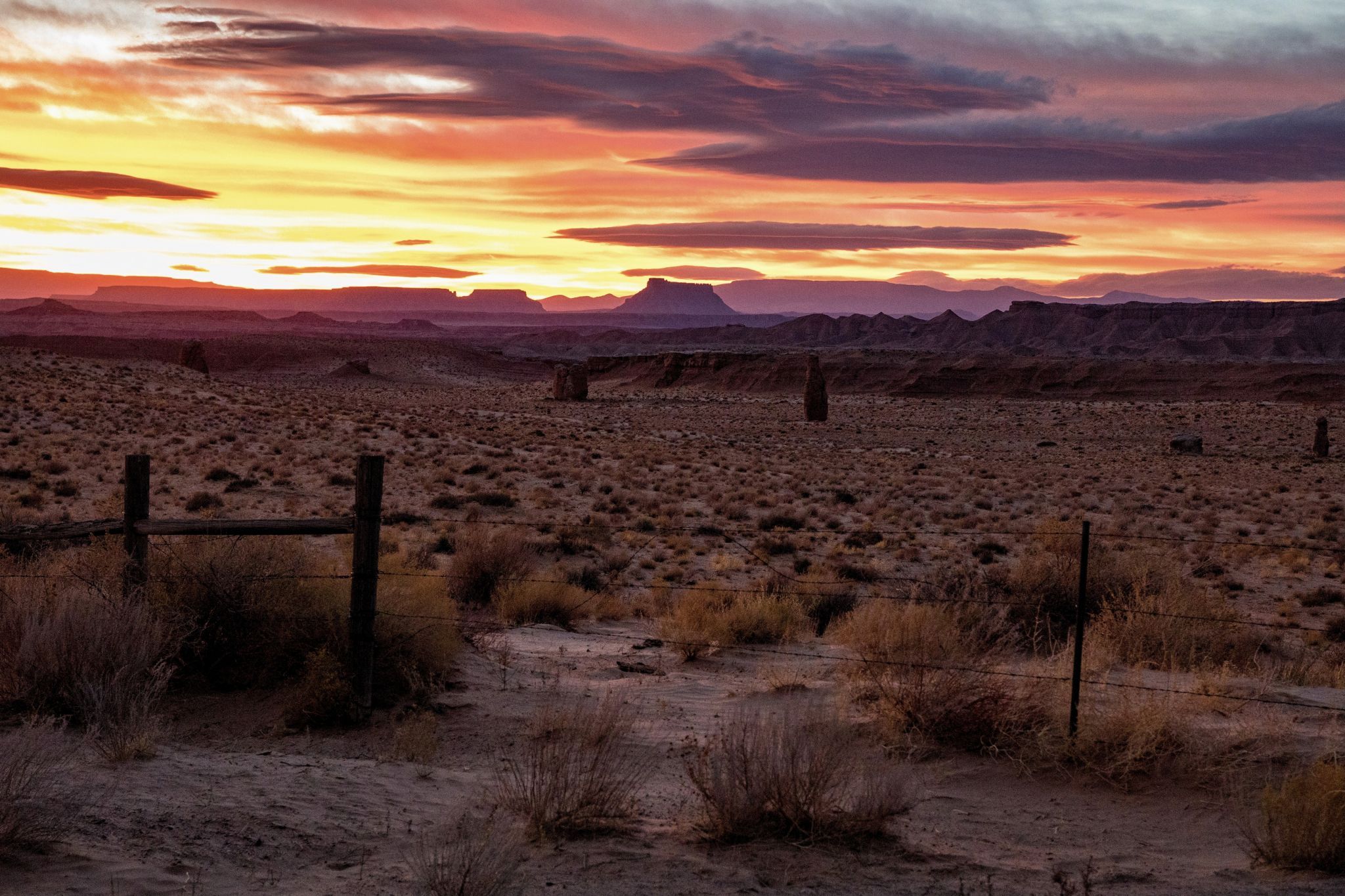 Factory Butte Viewpoint, USA
