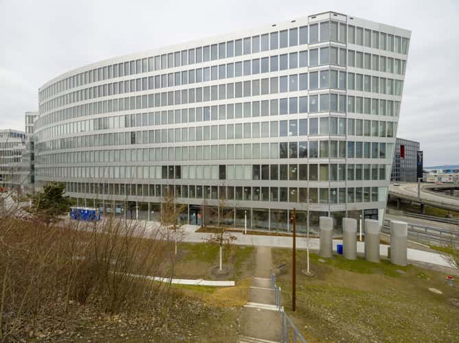 Flughafenpark, Zurich Airport