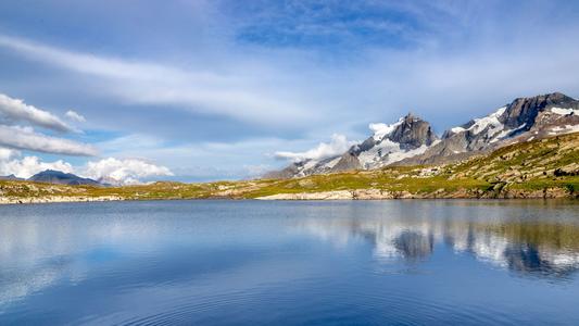 lac  noir, plateau d'emparis, Hautes Alpes