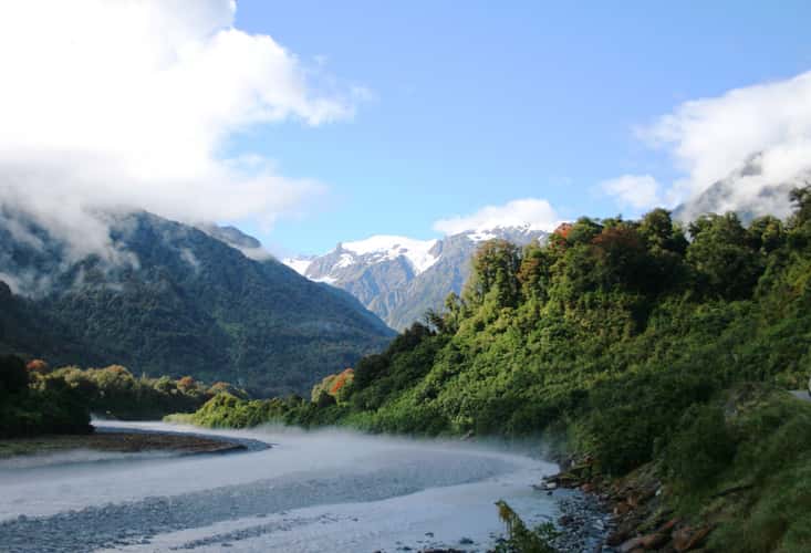 Omoeroa River