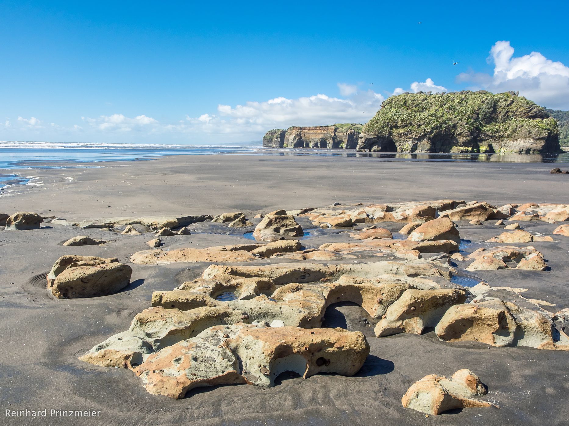 Tongaporutu Beach, New Zealand