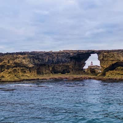 Doorway rock & the Obelisk, Robe, South Australia, Australia