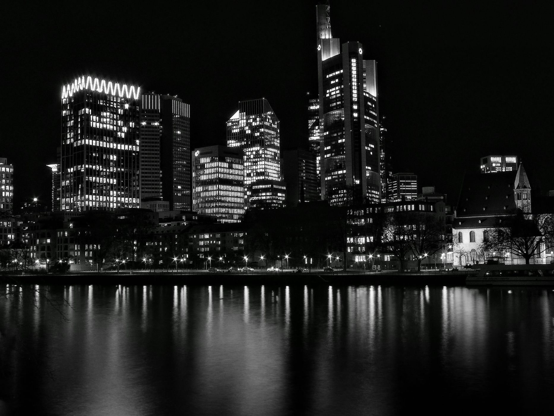 Eiserner Steg, Frankfurt Skyline, Germany