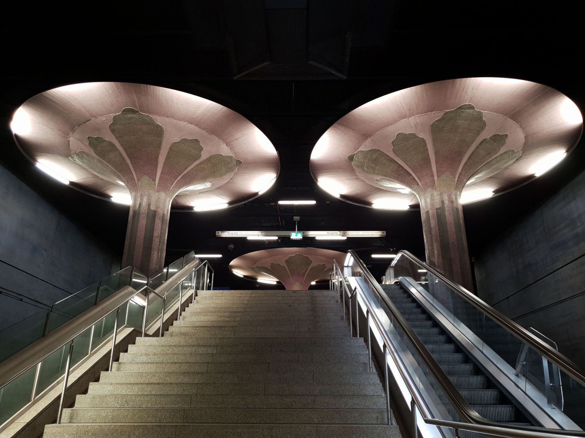 U-Bahnstation Westend, Frankfurt am Main, Germany
