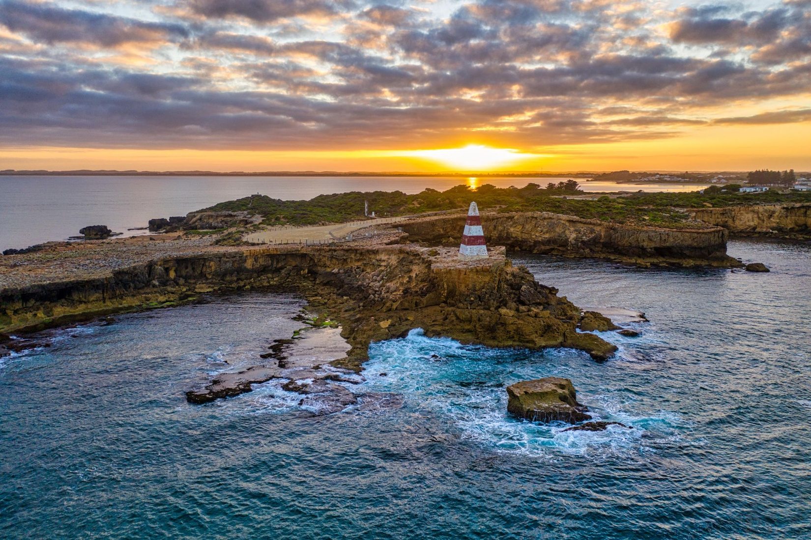 robe-obelisk-sunrise-robe-south-australia-australia