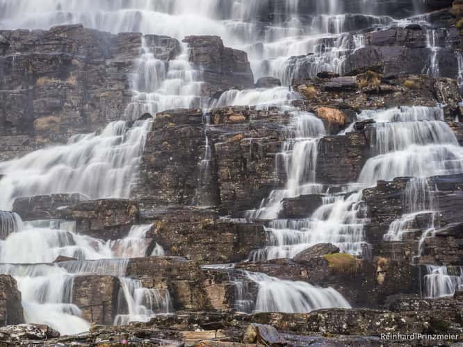 Tvindefossen Waterfall