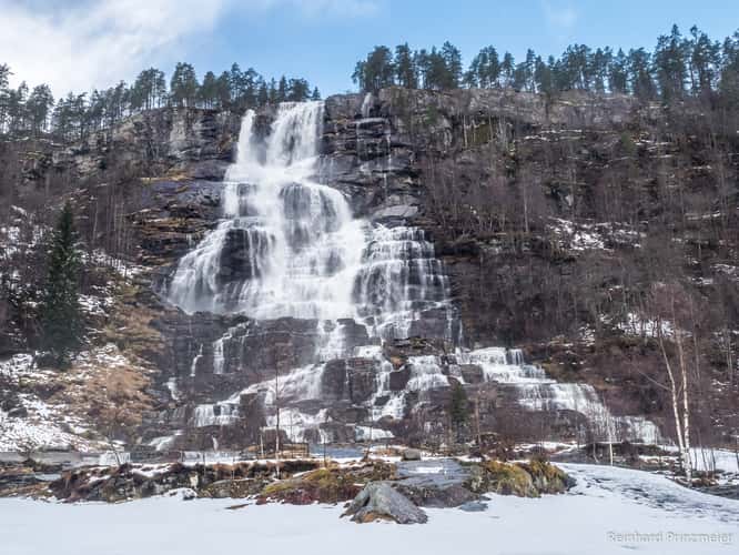 Tvindefossen Waterfall