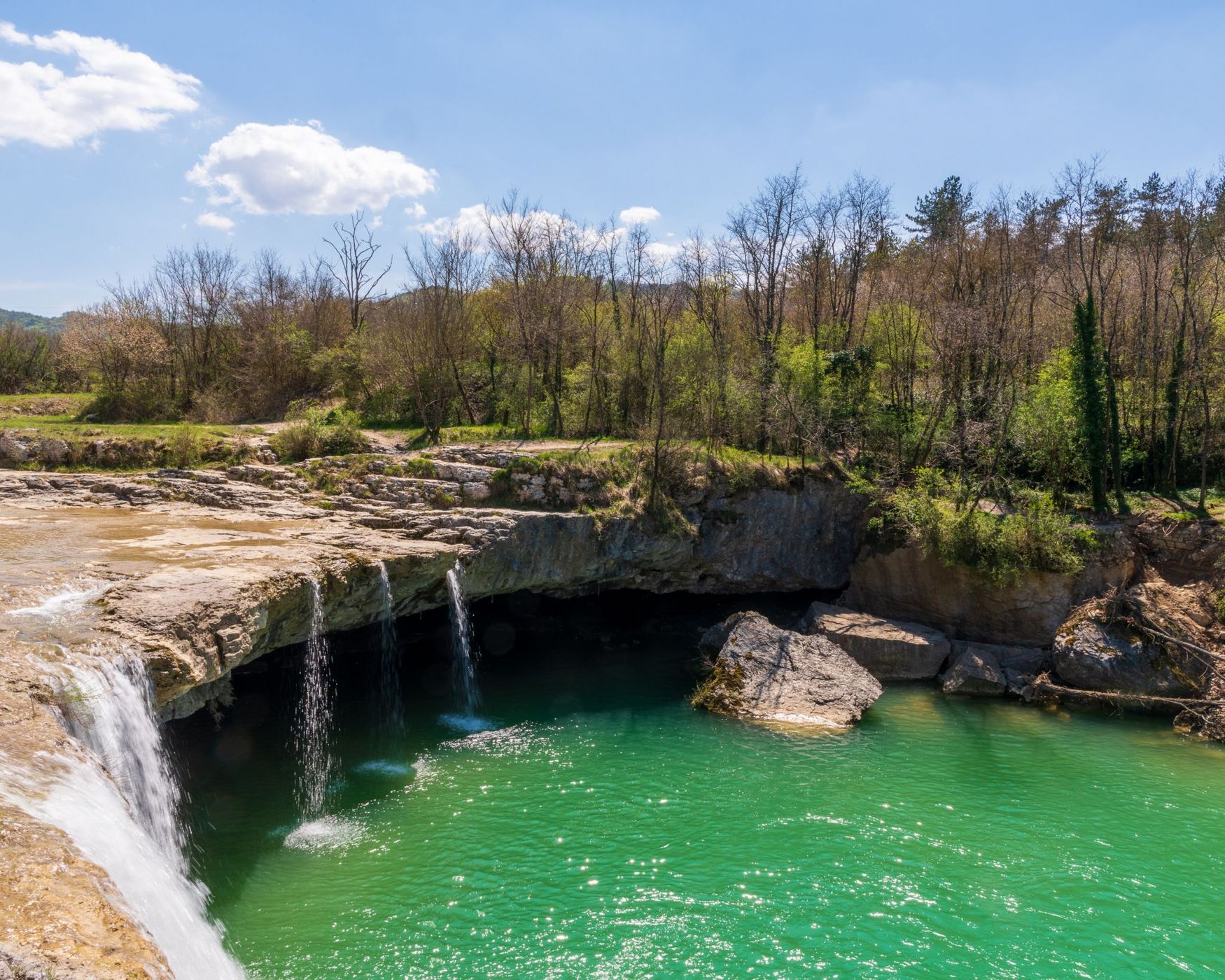 Waterfall Zarecki Krov, Croatia