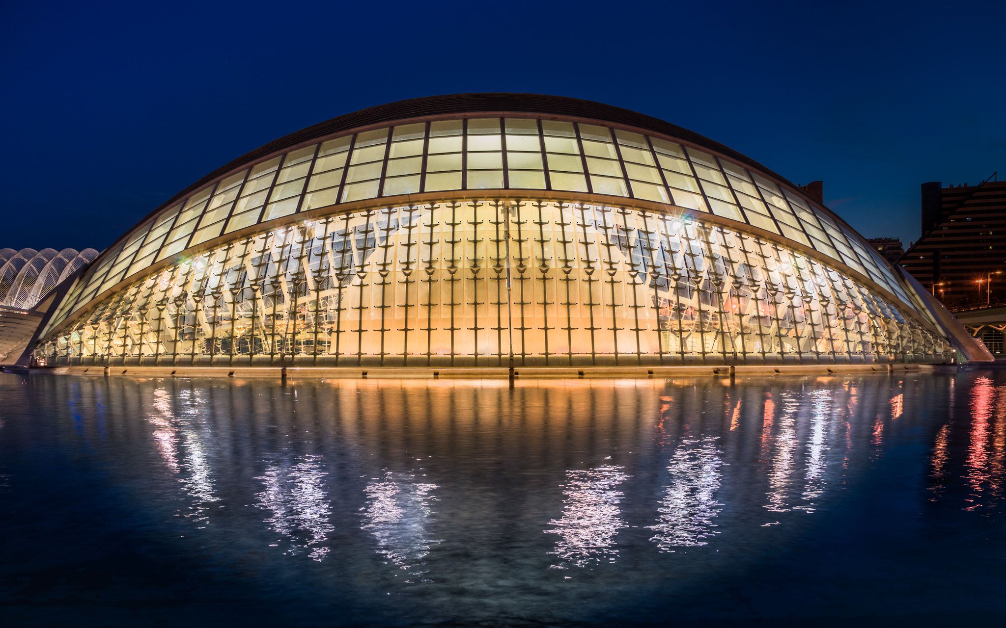 Hemisféric from the side, Valencia, Spain