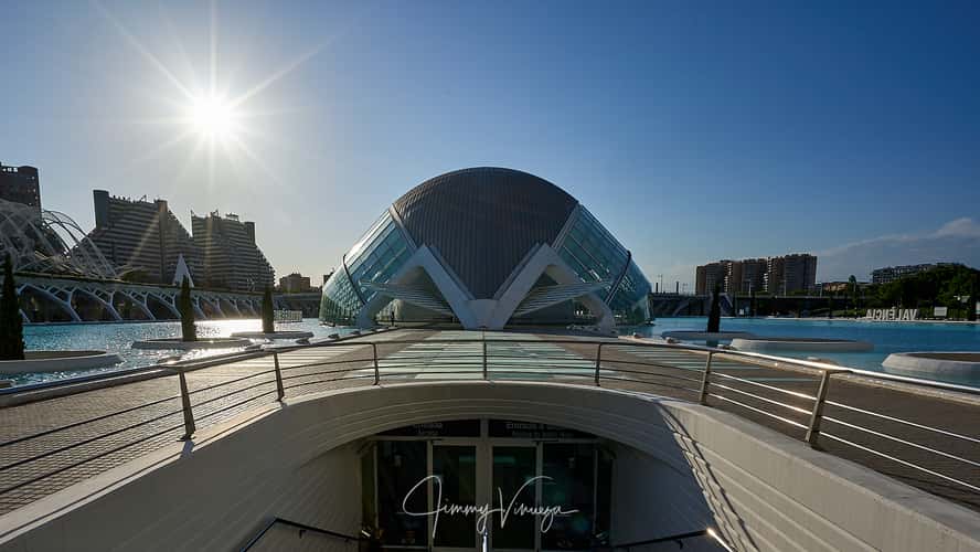 Front of L’Hemisfèric, Valencia