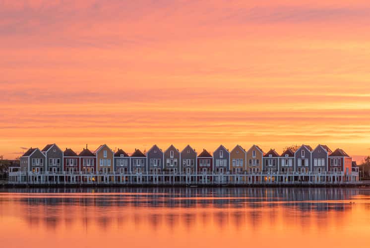 Houten rainbow houses