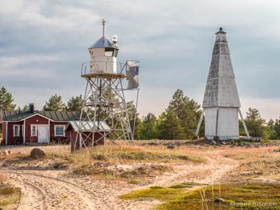 Keskiniemi Lighthouses