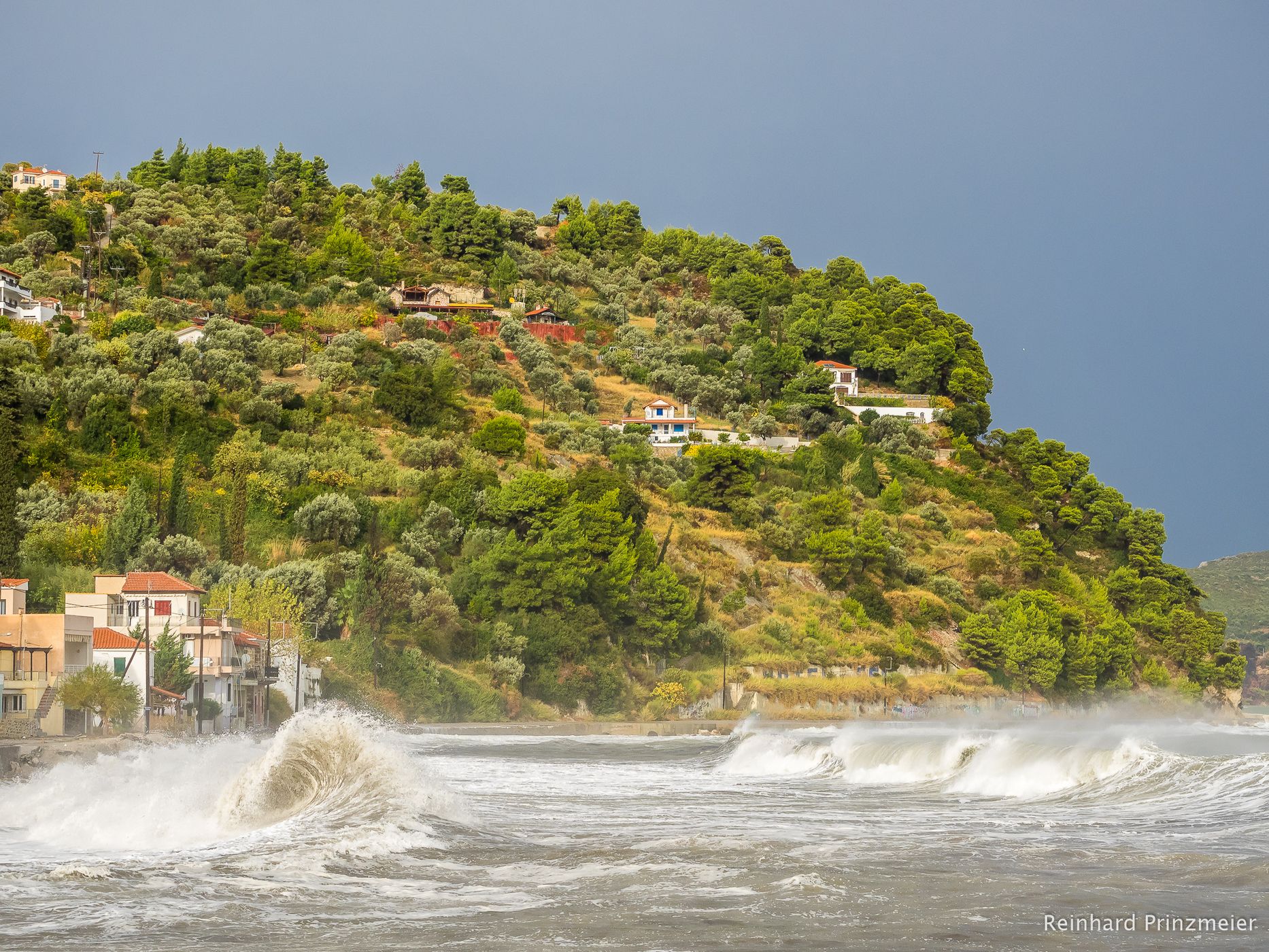 Kimi, Greece